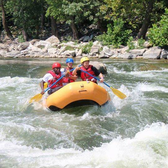 Dalat white water rafting adventure game